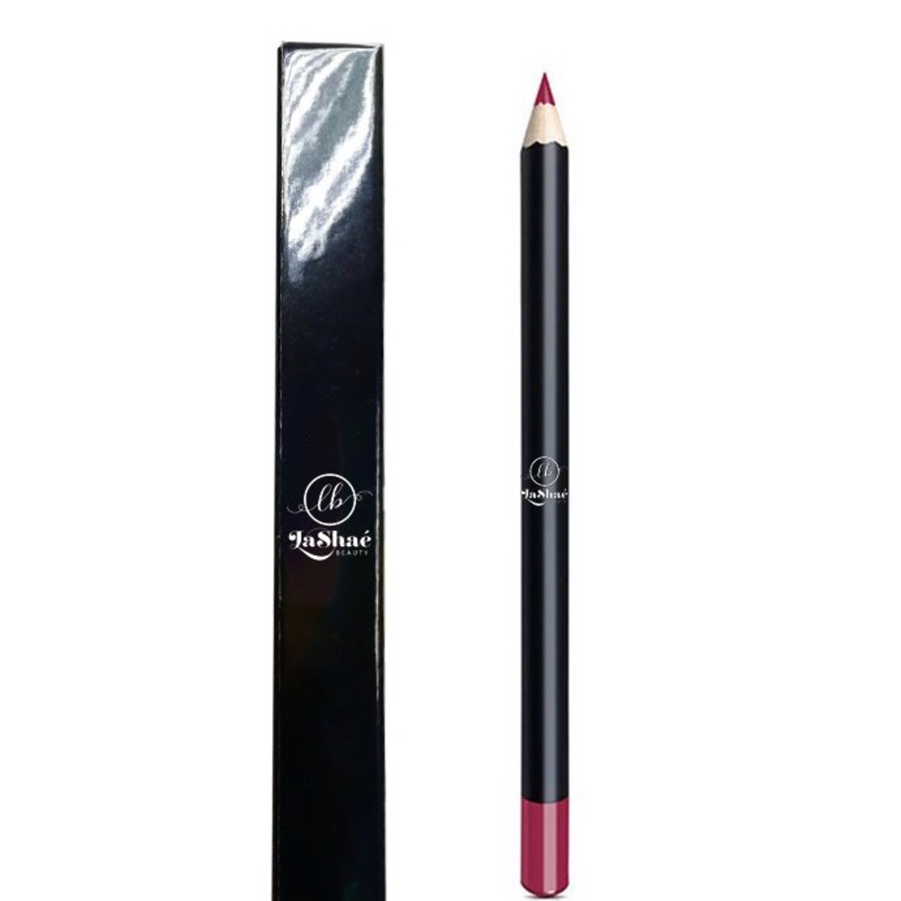 💞LaShaé Beauty “Red Wine” Lip Liner 💞